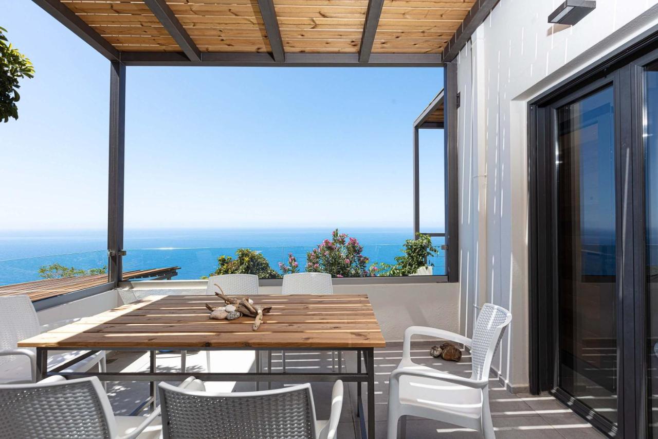 Anemos Luxury Villas ロダキノ エクステリア 写真